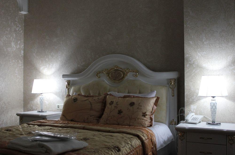 Elegant Boutique Rustaveli Hotel Tbilisi ภายนอก รูปภาพ