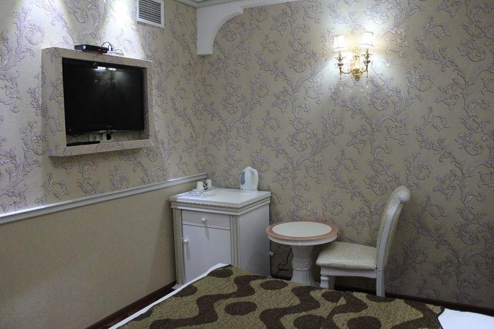 Elegant Boutique Rustaveli Hotel Tbilisi ภายนอก รูปภาพ