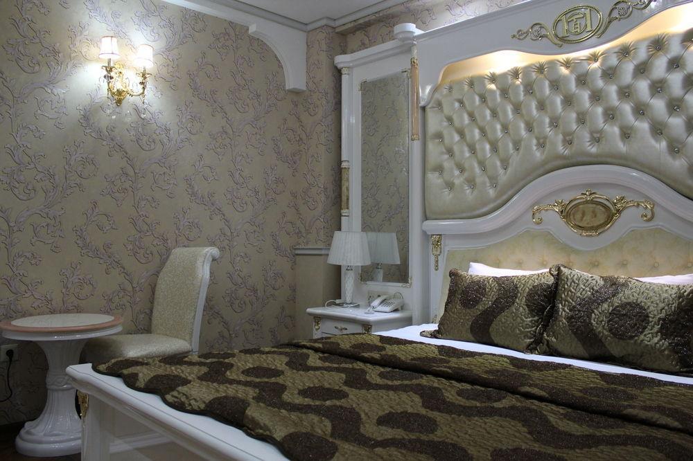 Elegant Boutique Rustaveli Hotel Tbilisi ภายนอก รูปภาพ