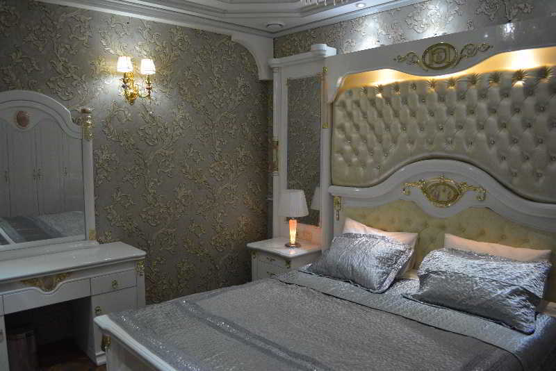 Elegant Boutique Rustaveli Hotel Tbilisi ภายนอก รูปภาพ
