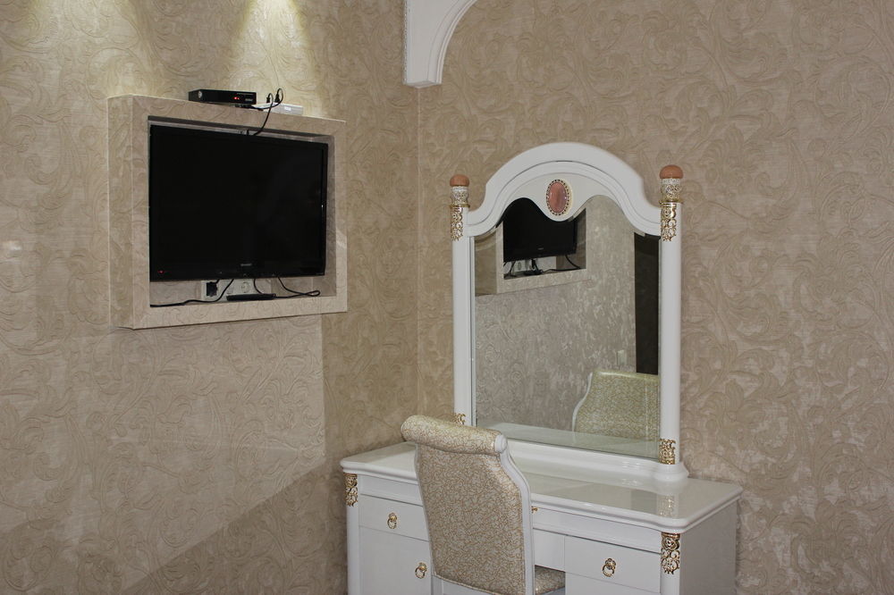 Elegant Boutique Rustaveli Hotel Tbilisi ภายนอก รูปภาพ