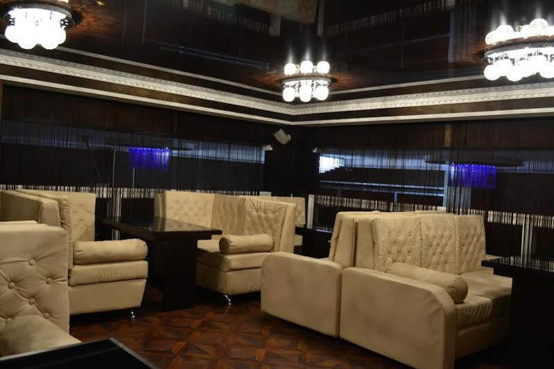 Elegant Boutique Rustaveli Hotel Tbilisi ภายนอก รูปภาพ