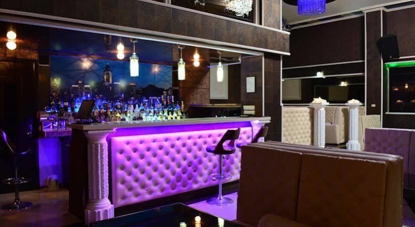 Elegant Boutique Rustaveli Hotel Tbilisi ภายนอก รูปภาพ