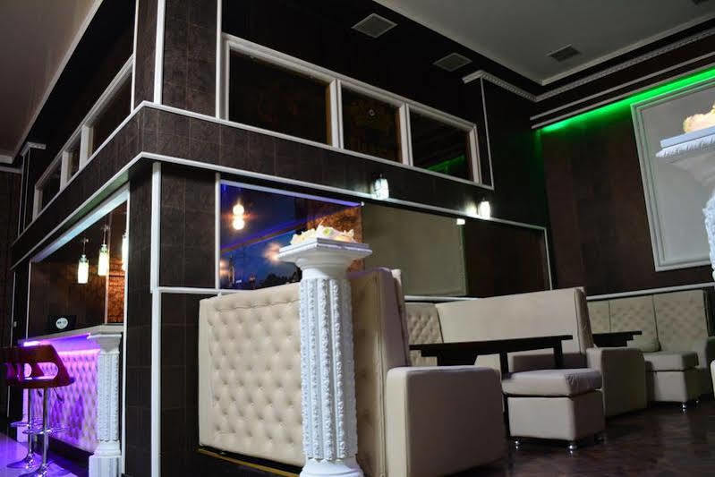 Elegant Boutique Rustaveli Hotel Tbilisi ภายนอก รูปภาพ