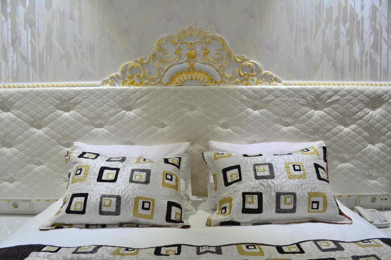 Elegant Boutique Rustaveli Hotel Tbilisi ภายนอก รูปภาพ